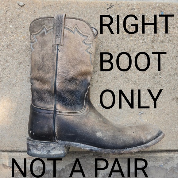 Lucchese Other - SINGLE Lucchese 2000 RIGHT BOOT ONLY 9 B Men Black Distressed Cowboy Replacement